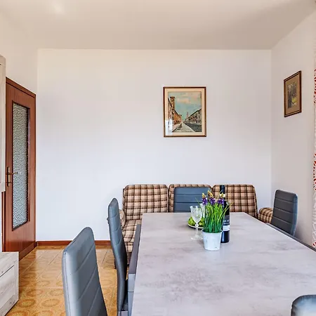 Appartamento Elena By Interhome *